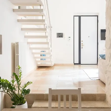 Plum Guide - The Stone Wall Apartament